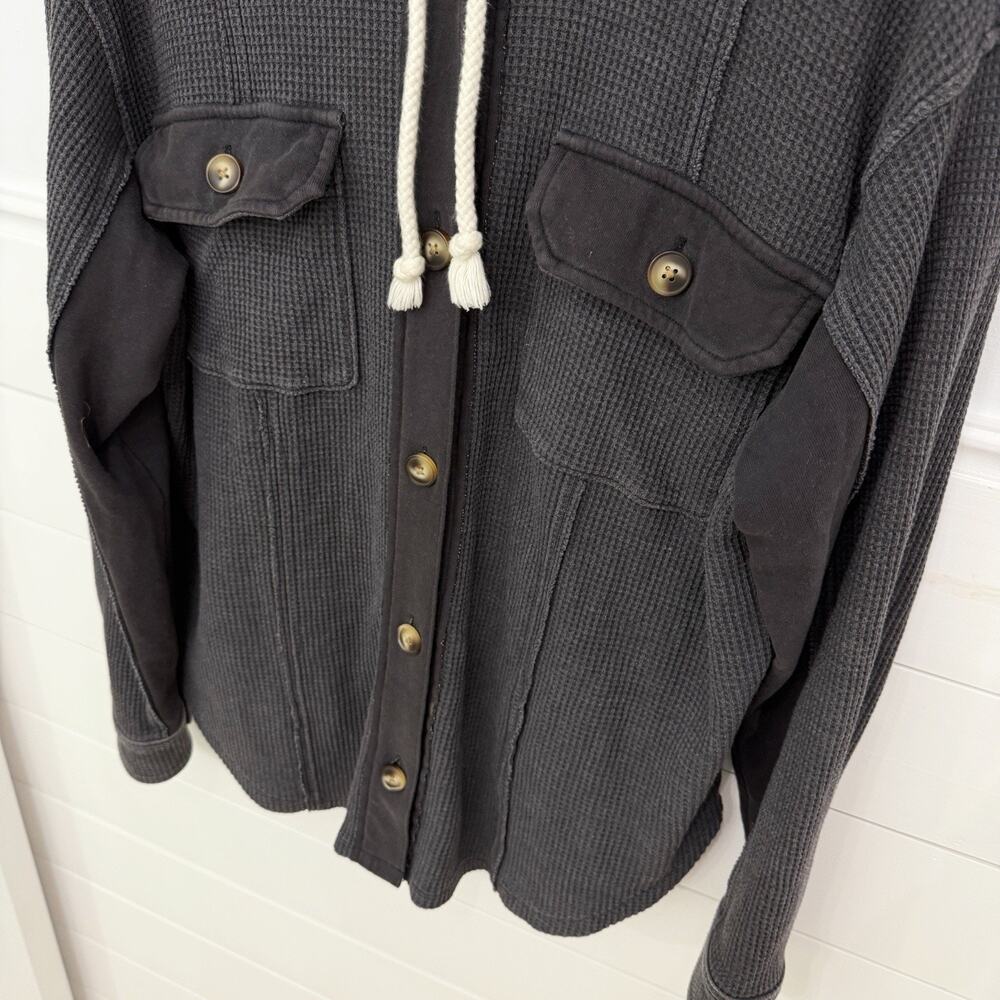 Women’s American Eagle Aerie Gray Waffle Knit Thermal Shacket M - Picture 3 of 6